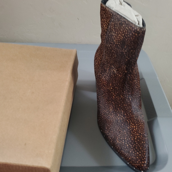 KAANAS Women's Size 10M Durella Pointy Sock Bootie Cheetah Ankle Boot New - Picture 5 of 5
